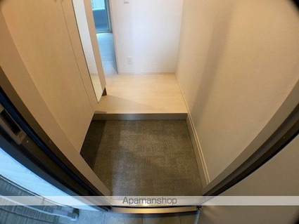 ホワイトクレイン野洲[1LDK/41.01m2]の玄関