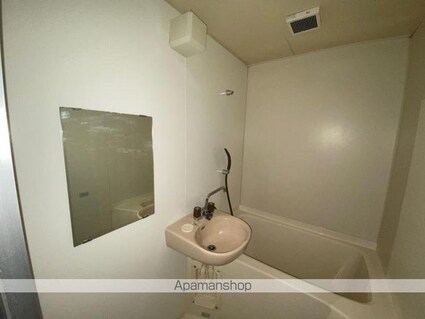 シャンボール峰山[2K/23.89m2]の洗面所