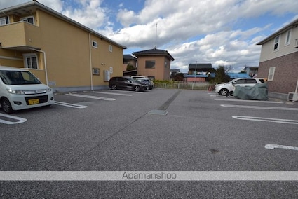 イヴ・ミオラＡ[2LDK/62.45m2]の駐車場1