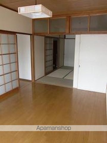 清水マンションの内装写真