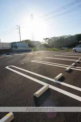 ティエドゥール知手　北棟[1LDK/40.15m2]の駐車場1