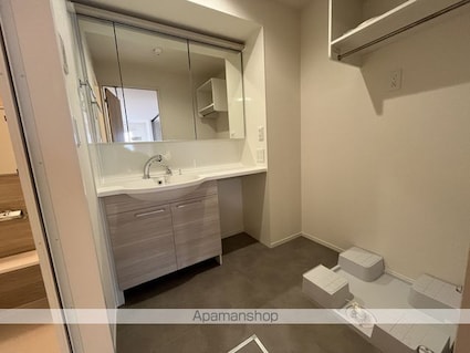 滋賀県草津市東矢倉３丁目[1LDK/42.79m2]の洗面所