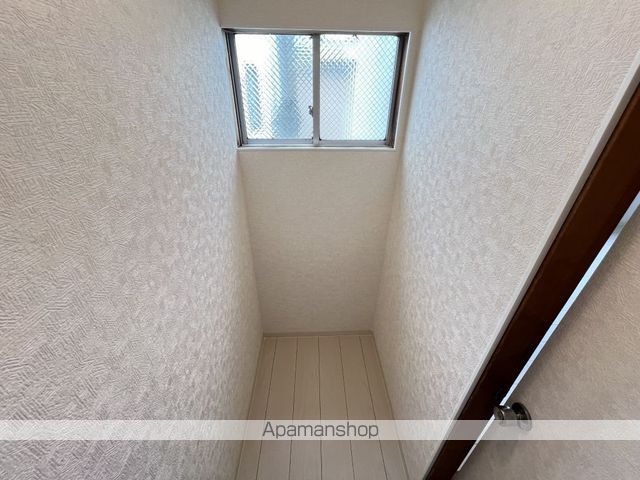 函館市 2階建 築59年の内装写真