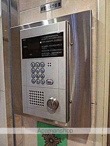 グラチアトルリの内装写真