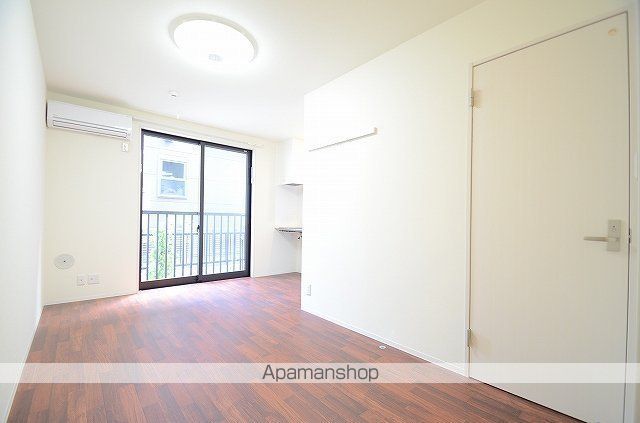 APT-Iの内装写真