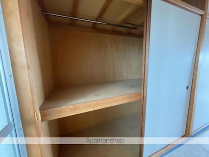 シーサイドハイツ屋島[2LDK/62.24m2]の収納