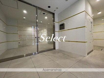 ＰＲＥＭＩＵＭ　ＣＵＢＥ　関内[1K/21.71m2]のエントランス