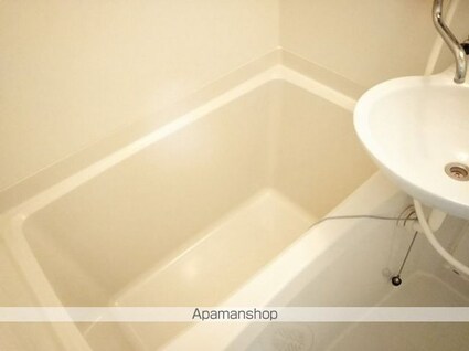 レオパレス牛久シンエイ[1K/23.18m2]のバス