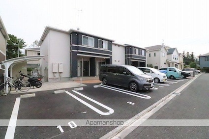 東京都あきる野市牛沼[1LDK/32.72m2]の駐車場2