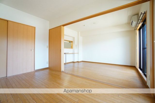 クレセントムーンの内装写真