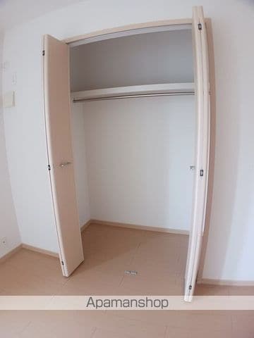 プラシード 弐番館の内装写真