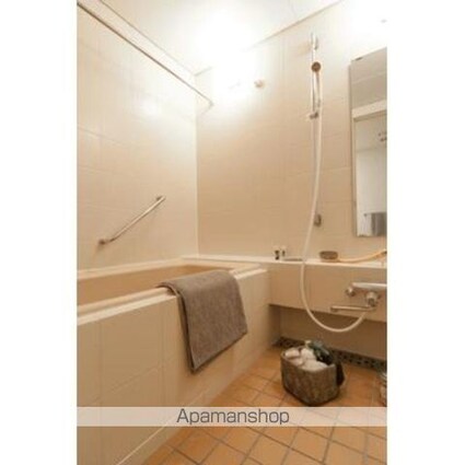 ＰＡＲＫ　ＮＥＷＰＯＲＴ[3LDK/80.27m2]のバス