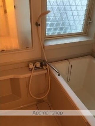 東京都世田谷区新町２丁目[1K/26.07m2]のバス