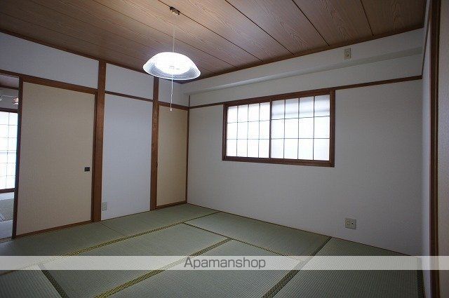 マンション平安の内装写真