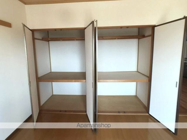 パウゼ・ドゥ・アピス　Ｂ[2LDK/59.25m2]の収納