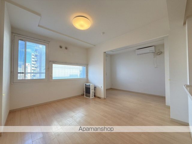 ステラ美術館通の内装写真