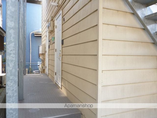 シャトーサガミの玄関写真