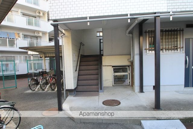第2岡崎マンションの玄関写真