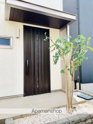 西武鉄道新宿線 井荻駅 徒歩10分 2階建 築11年の玄関写真