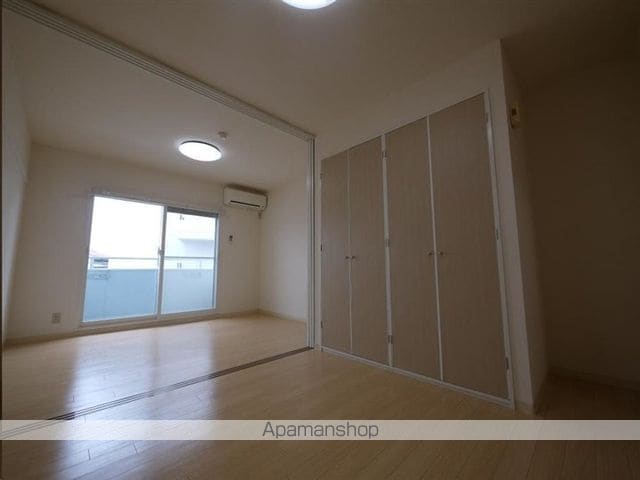 イーグルハイツ銀杏町の内装写真
