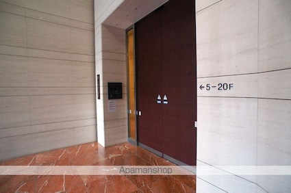 コンシェリア西新宿タワーズウエスト[3LDK/106.96m2]の共用部6