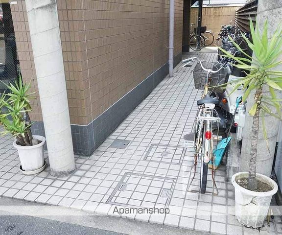 長谷川マンションの玄関写真