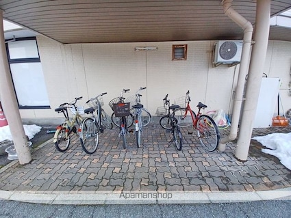 グランデージ横文[3LDK/62m2]の共用部1