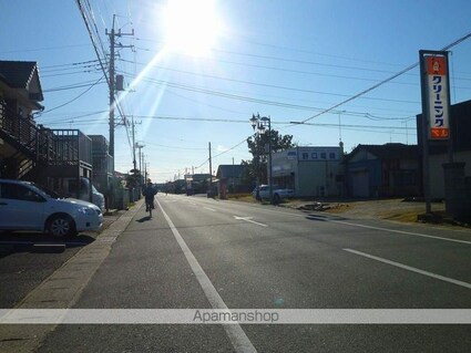 アーバニズム６１[2DK/51.76m2]の周辺2