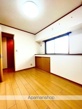 和歌山県和歌山市紀三井寺[3LDK/70.57m2]の内装1