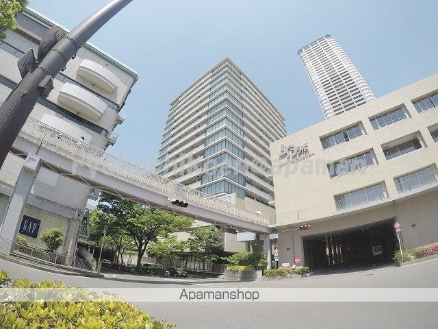 ザ・千里レジデンスの外観写真