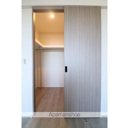 ブランズ牛込柳町[2LDK/61.41m2]の収納