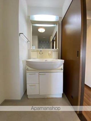 ＳＱｕａｒｅ今里[2LDK/62.39m2]の洗面所