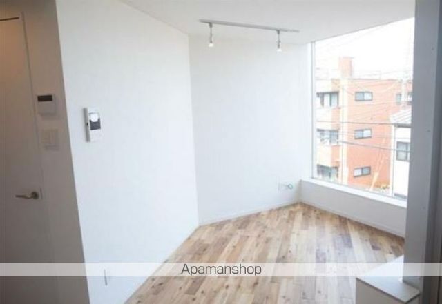 WEST APARTMENTの内装写真