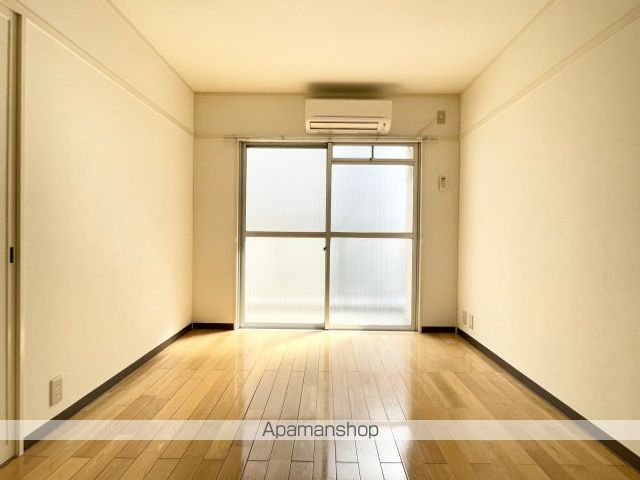 中本ビルの内装写真