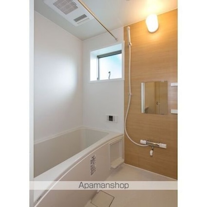 ＬＵＸＥ．ＳＴＹＬＥ辻町ＥＡＳＴ[1LDK/40.04m2]のバス