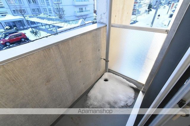 アルバミュウ811の内装写真