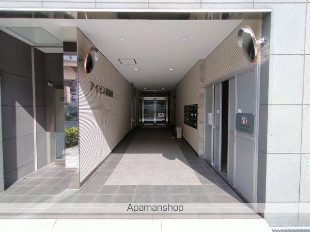 アイビス新梅田の玄関写真