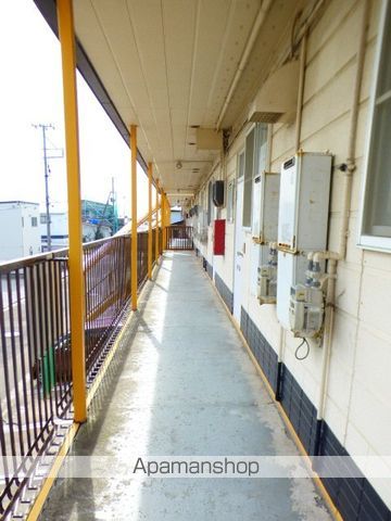 メゾンド菅原三八Bの玄関写真