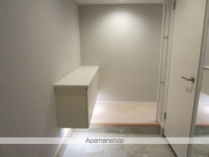 ヘリオスⅢ[3LDK/76.16m2]の玄関