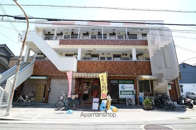 竹島マンションの外観写真