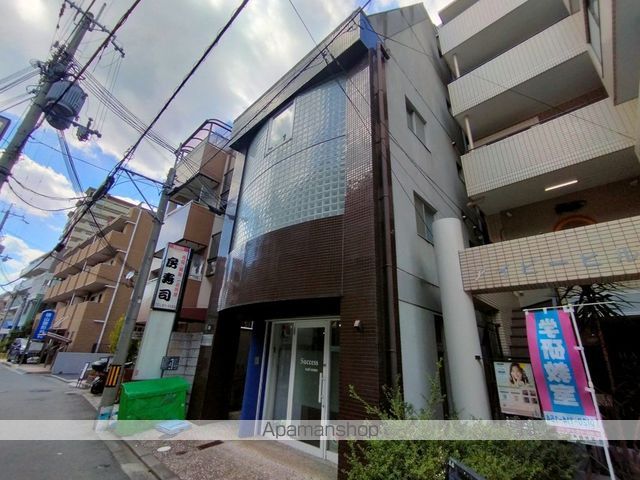 ロイヤルメゾン甲東園ガーデンの外観写真