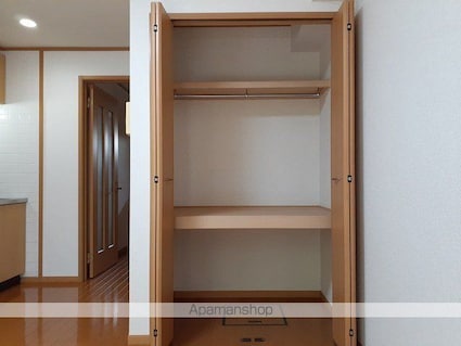 欅館（けやきかん）[1R/25.92m2]の収納