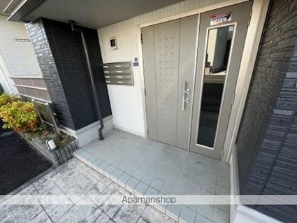 リヴェール[1K/34.76m2]のエントランス1