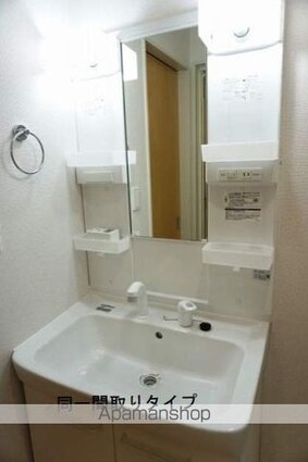 ロータス南島田Ｄ[2LDK/66.02m2]の洗面所