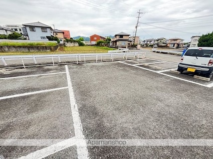 ブルームハイツ[2DK/40.04m2]の駐車場