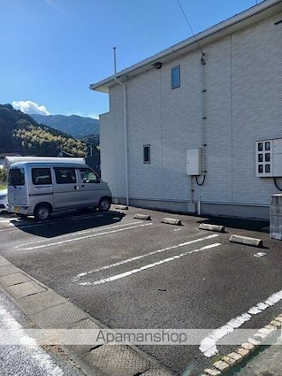 ベルデ[1R/34.15m2]の駐車場