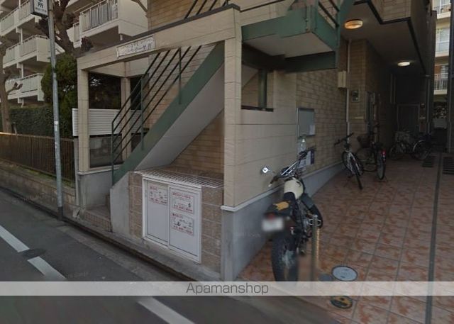 ロザリオカーサ4の玄関写真