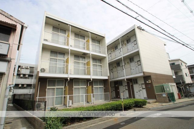レオパレス三津屋の外観写真
