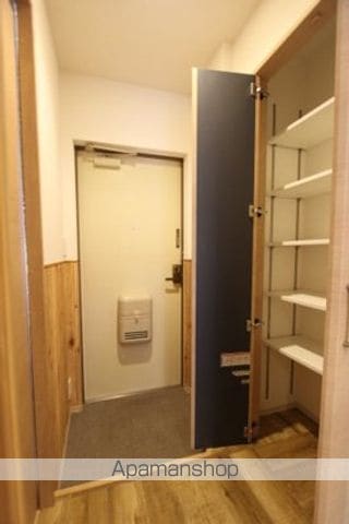 レジデンス八竜の内装写真