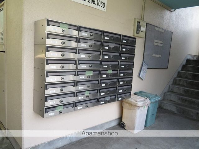 サンパレス宮町の玄関写真